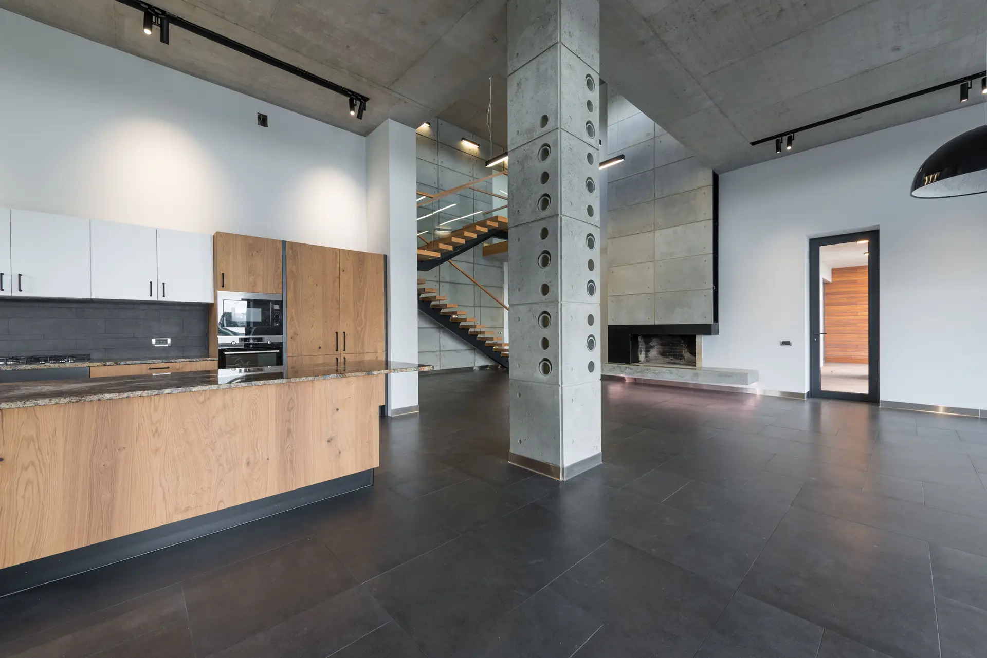 Boutique commercial office design